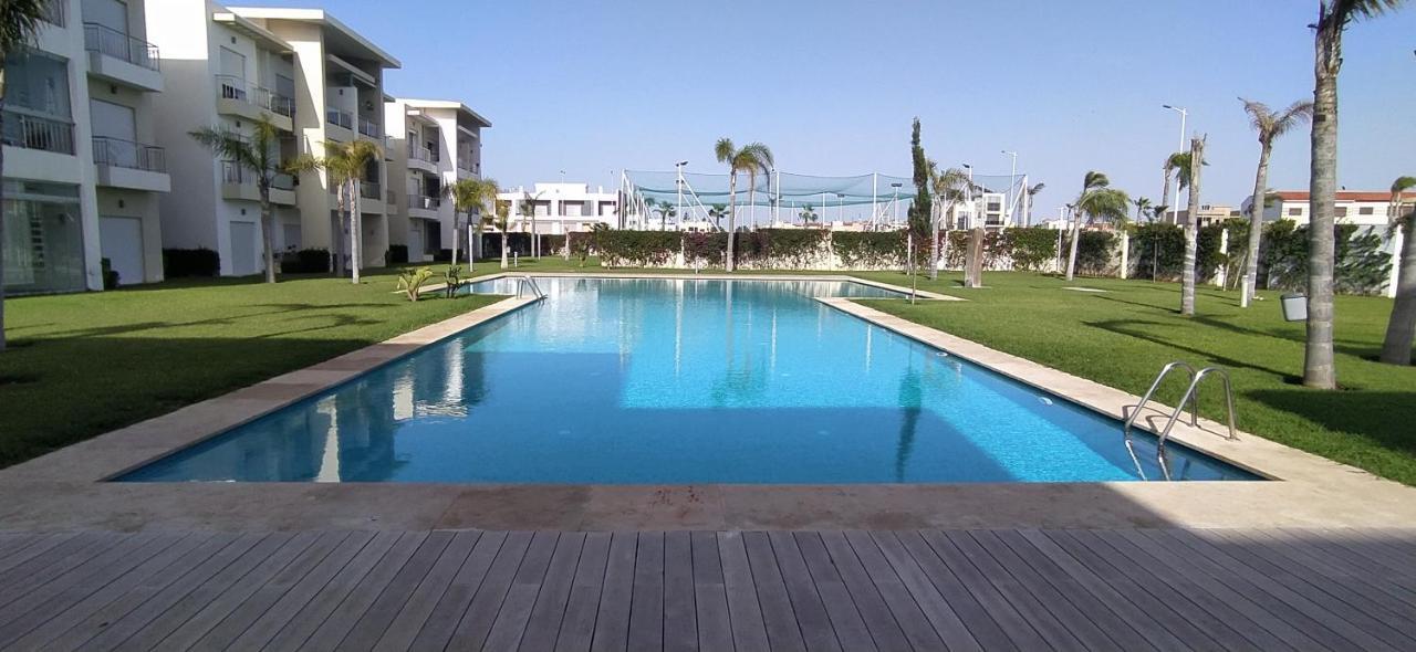 Casabay Vue Sur Piscine *